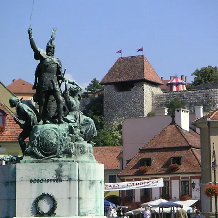 Csillagfeny Apartamento *