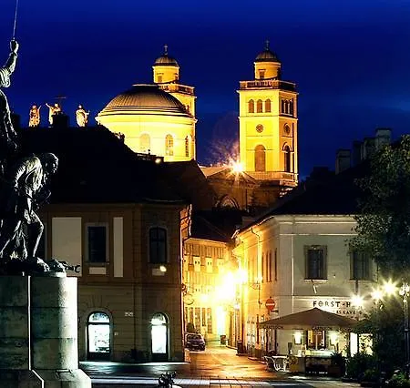 Csillagfeny * Eger